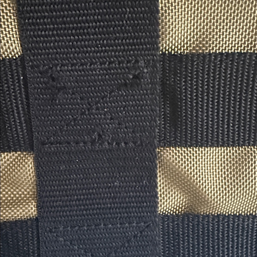 VINTAGE OAKLEY AP TACTICAL MESSENGER LAPTOP BAG MISSING STRAP AND BUCKLES SI - Picture 4 of 15
